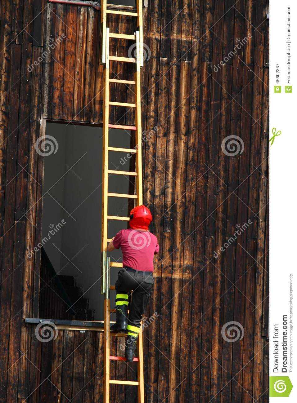 “tyc7111cc太阳成集团”在法国到底什么是较CHIC的法式风情(图3) 太阳成tyc7111cc